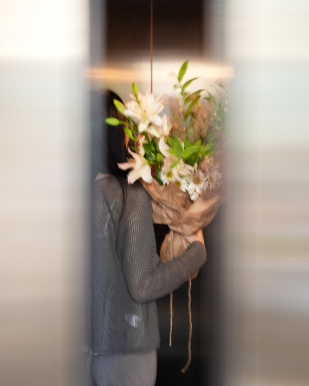 Living with Blooms - Lifestyle Hand-Tie